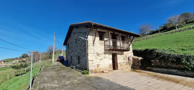 Casa en Barrio de la Bárcena photo 4