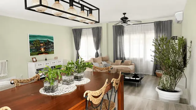 Semi-detached chalet in Parquelagos-Puente Nuevo