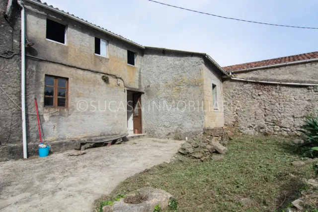 Semi-detached house on Calle Cavancas