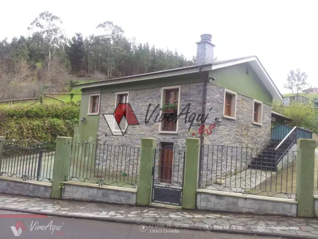 Casa unifamiliar en venta en Calle Navia, Navia de 400.000 €
