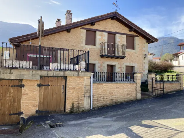 House in Lezana de Mena photo 36