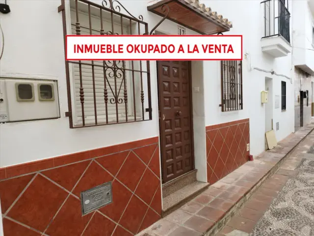 Casa adosada en calle de Tras Casas Capitulares, 12