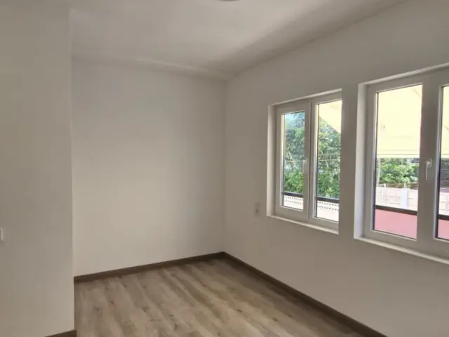 Apartment on Carrer de Jacinto Benavente