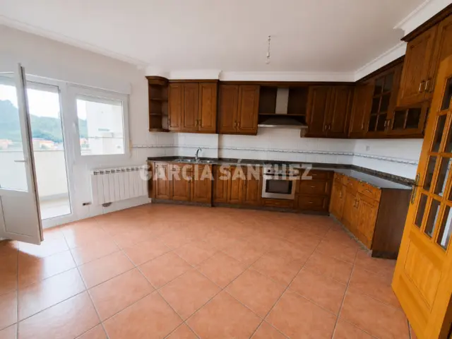Piso en calle Cimadevila