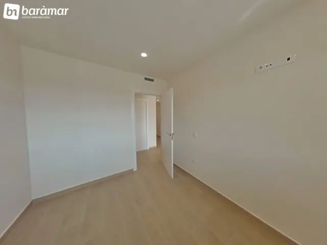 Apartment on Carrer de Cèsar Martinell I Brunet photo 10