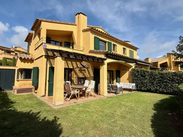 Apartment on Carrer de Josep Martinell i Bruguera