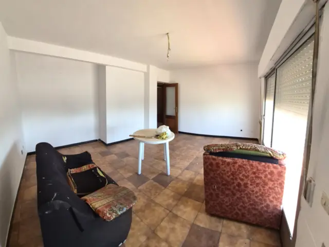 Apartment on Lino Bueno Street