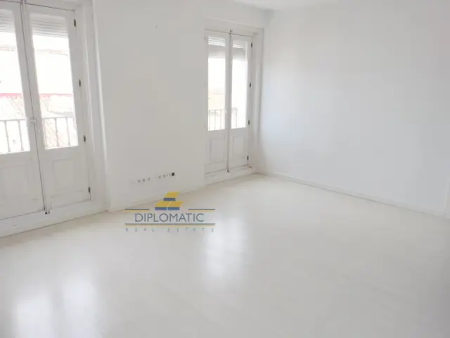 Piso en alquiler en Plaza de Santa Cruz - Imagen 18