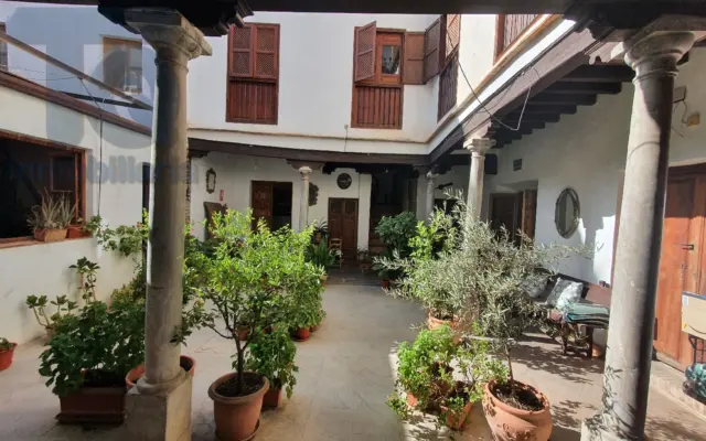 Casa adosada en calle Junto A Oidores