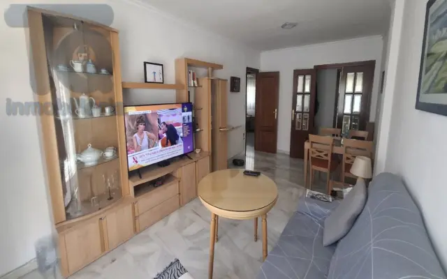 Flat on Calle Junto A Parada Bus Cayetano 2