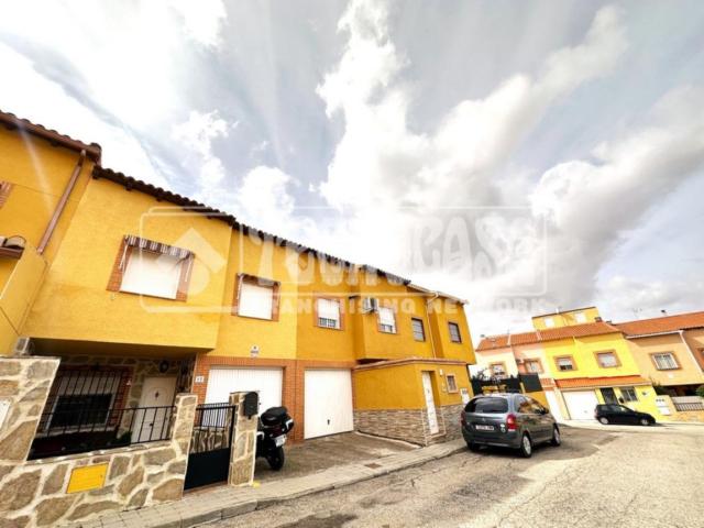 Casa adosada en venta en Calle de Cuenca, Almonacid de Toledo de 107.900 €