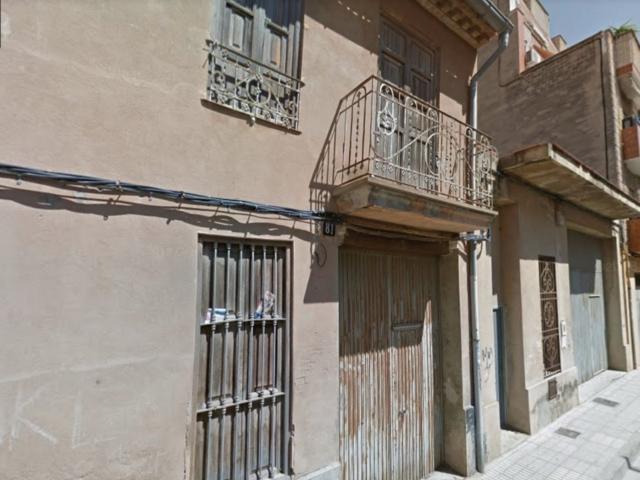 Casa en venta en Calle del Convento, cerca de Carrer Sant Josep, Paiporta de 150.000 €