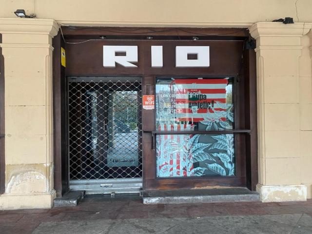 Local comercial en alquiler en Las Arenas en Areeta por 1,700 €/mes