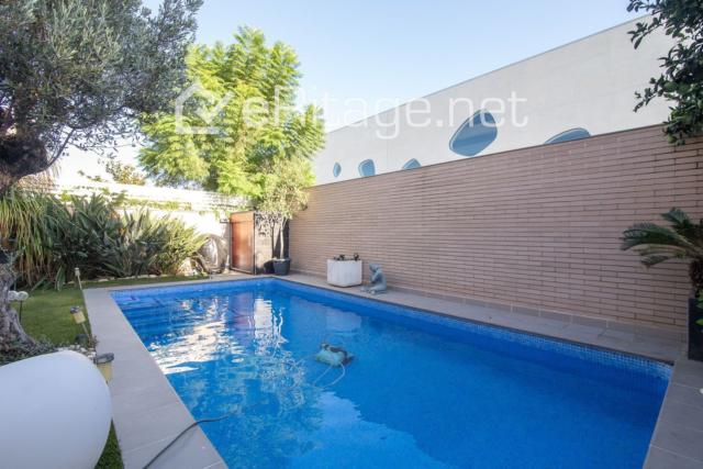 Casa adosada en venta en Carrer de Mileva Maric, Gran Via L'H (L'Hospitalet de Llobregat) de 1.075.000 €