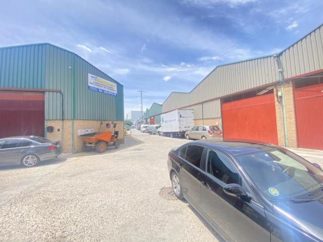 Industrial warehouse for sale in Azuqueca de Henares, La Quebradilla-La Estación (Azuqueca de Henares) of 169.990 €