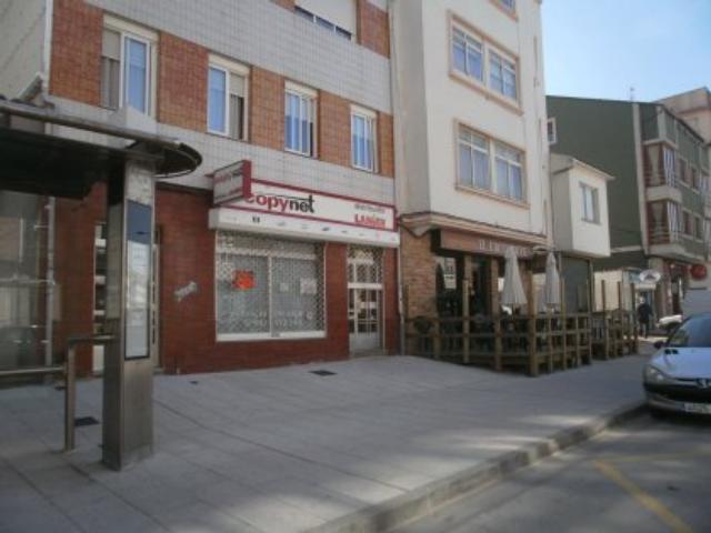Commercial premises for rent in Catabois, Parroquias (Ferrol) of 500 €<span>/month</span>