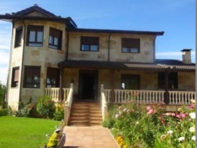 Casa en venda a Calle de Joaquín Turina, Almazán de 449.200 €