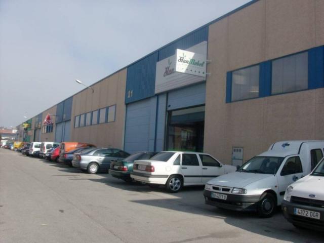 Industrial warehouse for rent in Plastimetal, Gamonal-Capiscol (Burgos Capital) of 800 €<span>/month</span>