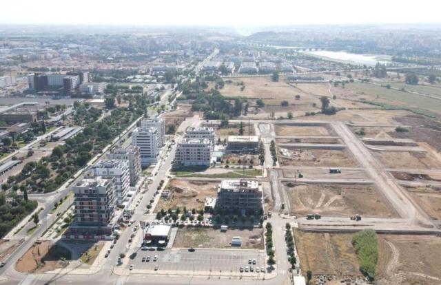 Terreno en venta en Avenida de Elvas, Avenida de Elvas-Campus (Badajoz Capital) de 105.000 €