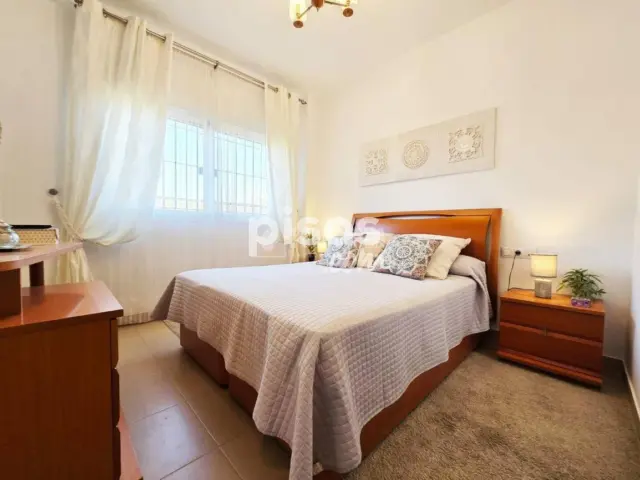 Casa pareada en alquiler en Gelves, Gelves de 1.300 €<span>/mes</span>
