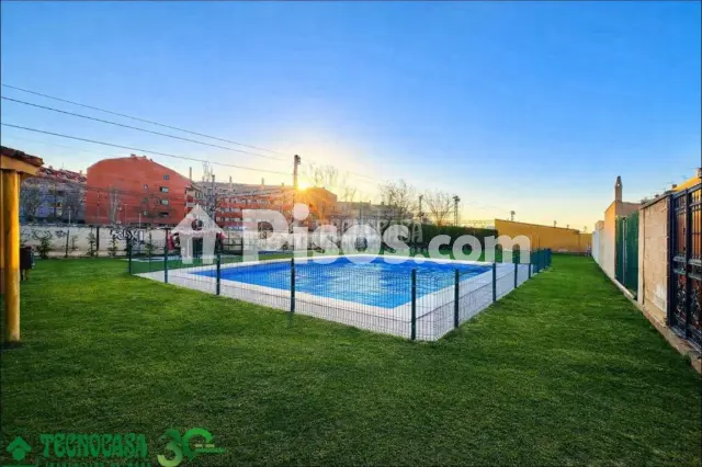 Casa adosada en venta en Alcázar de San Juan