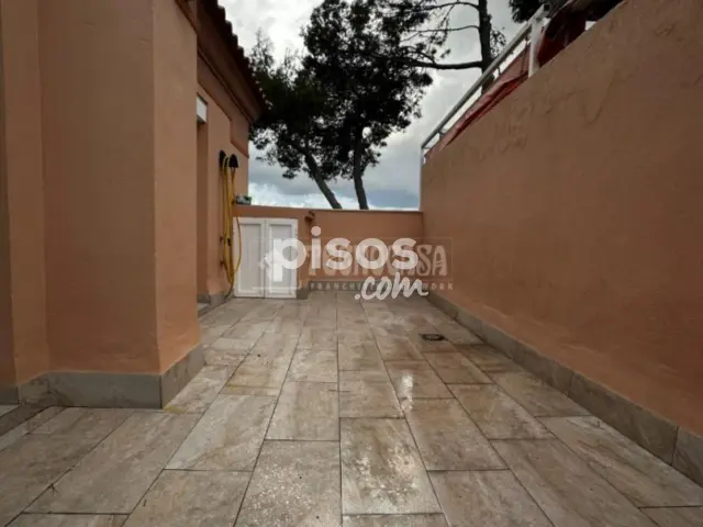 Casa adosada en alquiler en Santa Eufemia, Santa Eufemia (Tomares) de 1.400 €<span>/mes</span>