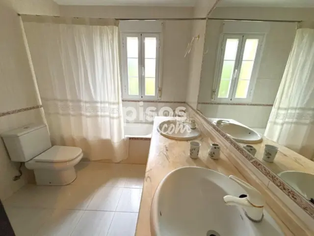 Casa unifamiliar en alquiler en Uceda, Uceda de 1.800 €<span>/mes</span>