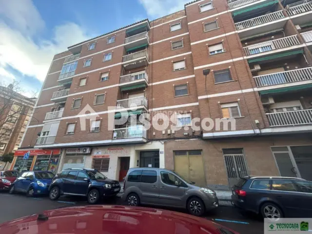 Piso en venta en Calle de Altagracia
