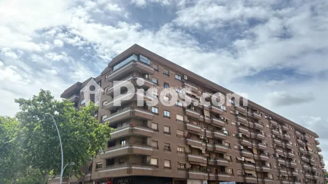 Piso en venta en La Almozara, La Almozara (Zaragoza Capital) de 349.000 €