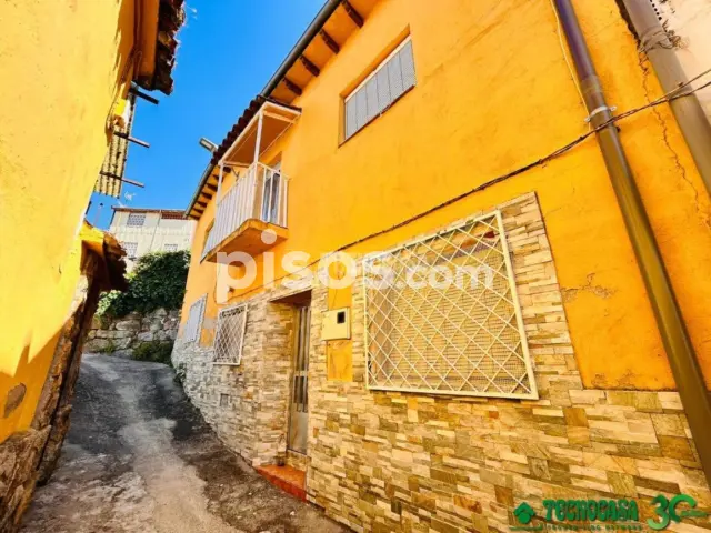 Casa adosada en venta en Arenas de San Pedro, Arenas de San Pedro de 40.000 €