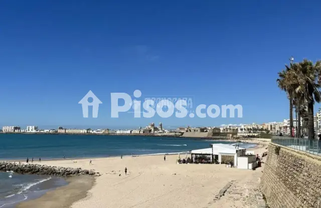 Piso en venta en Playa de La Victoria, Playa de la Victoria (Cádiz Capital) de 275.000 €
