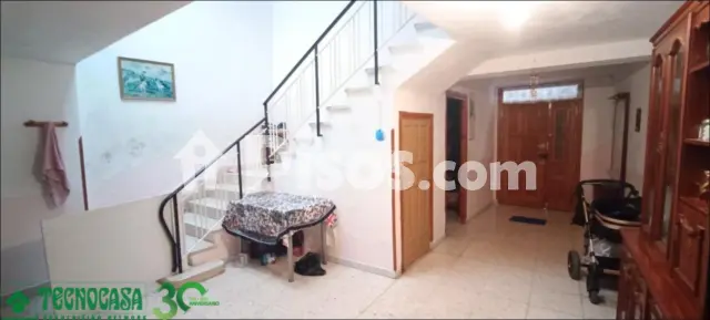 Casa adosada en venta en Herencia
