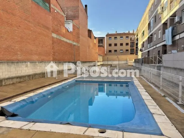 Piso en alquiler en Patrocinio de San José-Talavera La Nueva-Gamonal, Patrocinio de San José-Talavera la Nueva-Gamonal (Talavera de la Reina) de 650 €<span>/mes</span>