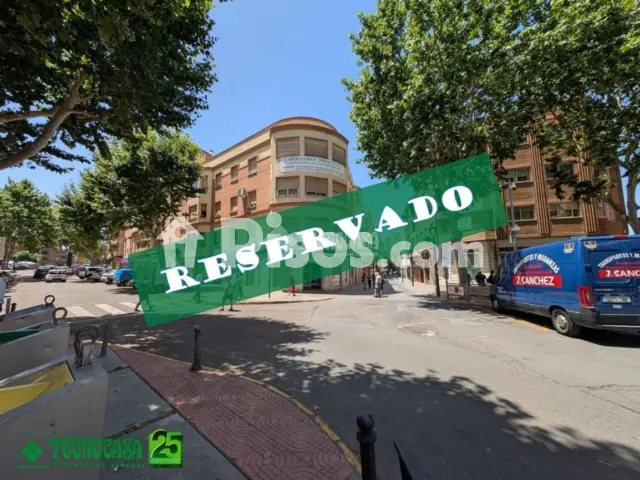Piso en venta en Calle Gral. Rey