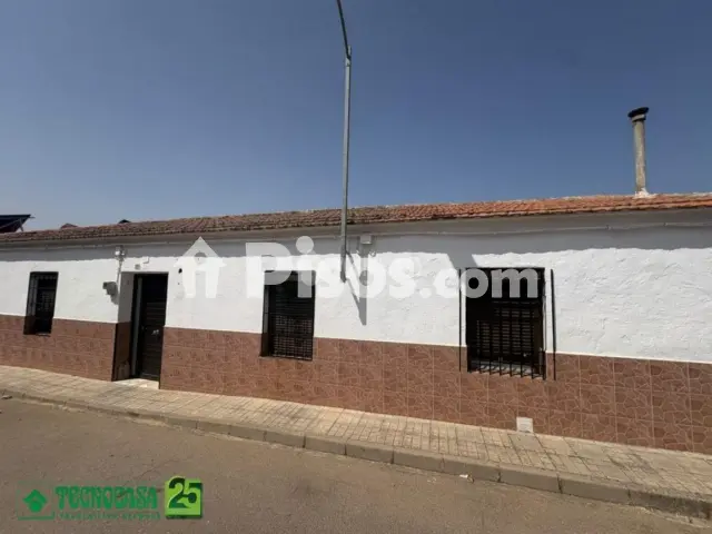 Casa pareada en venta en Piedrabuena