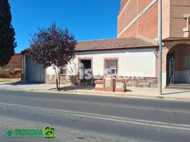 Casa adosada en venta en Avenida de la Provincia, cerca de Avenida de España