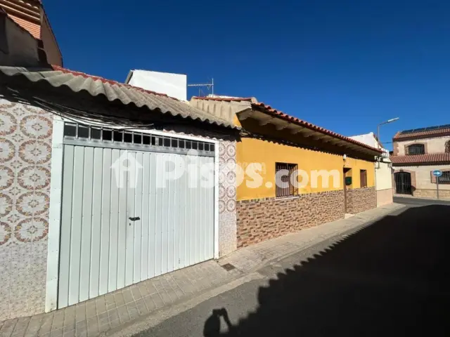 Casa adosada en venta en Cañamares-Libertad