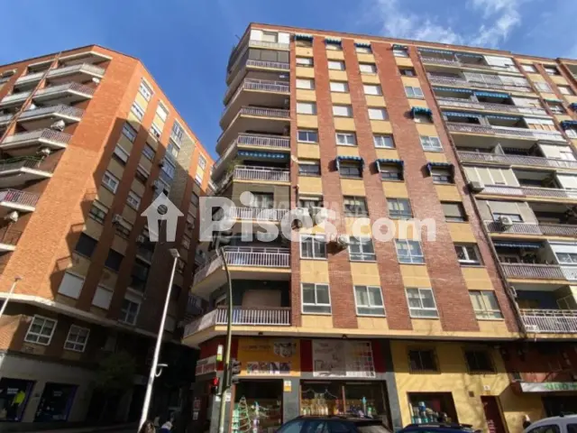 Piso en venta en Cañamares-Libertad