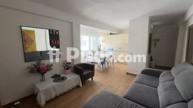 Piso en venta en Somosierra-García Escámez-Tristán, Somosierra-García Escámez-Tristán (Distrito Ofra-Costa Sur. Santa Cruz de Tenerife Capital) de 160.000 €