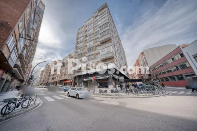 Piso en venta en Circular-Vadillos, Circular-Vadillos (Valladolid Capital) de 230.000 €