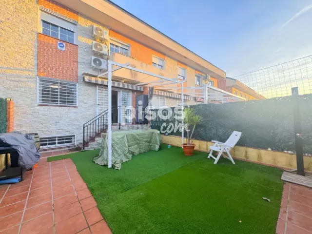 Casa adosada en venta en Zona Bulevar, Zona Bulevar (Arroyomolinos) de 469.900 €