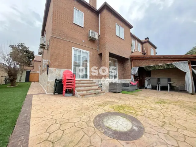 Casa adosada en venta en Zona de Las Cárcavas-Arroyo del Bosque, Zona de las Cárcavas-Arroyo del Bosque (Arroyomolinos) de 440.000 €