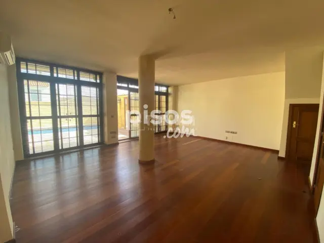 Casa pareada en venta en Aljamar, Aljamar (Tomares) de 329.900 €