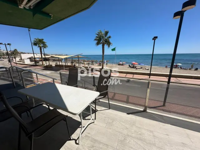Piso en alquiler en Carvajal, Puerto Deportivo (Fuengirola) de 1.300 €<span>/mes</span>