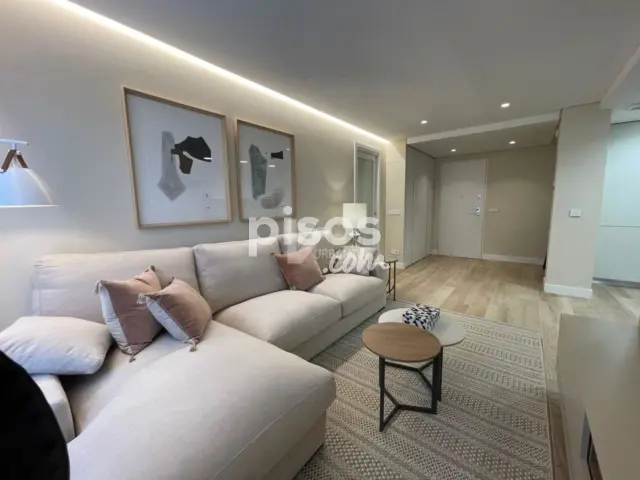 Apartamento en alquiler en Calle de Paulino Caballero, Ensanches - Zabalguneak (Pamplona - Iruña) de 1.400 €<span>/mes</span>