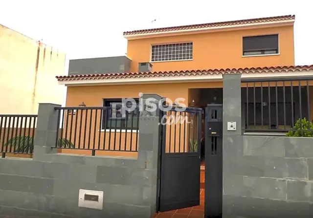 Chalet en venta en Calle Palma, La Guancha de 429.000 €