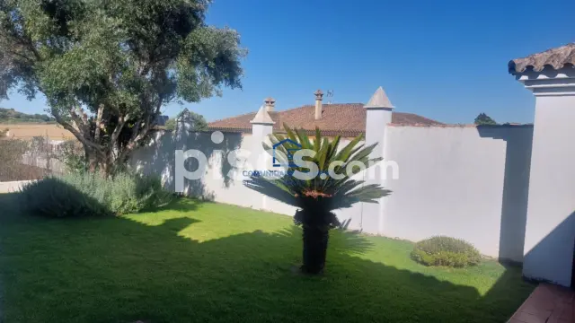 Chalet en alquiler en Ctra. de Sanlucar, Urbanizaciones Zona Norte (El Puerto de Santa María) de 2.700 €<span>/mes</span>