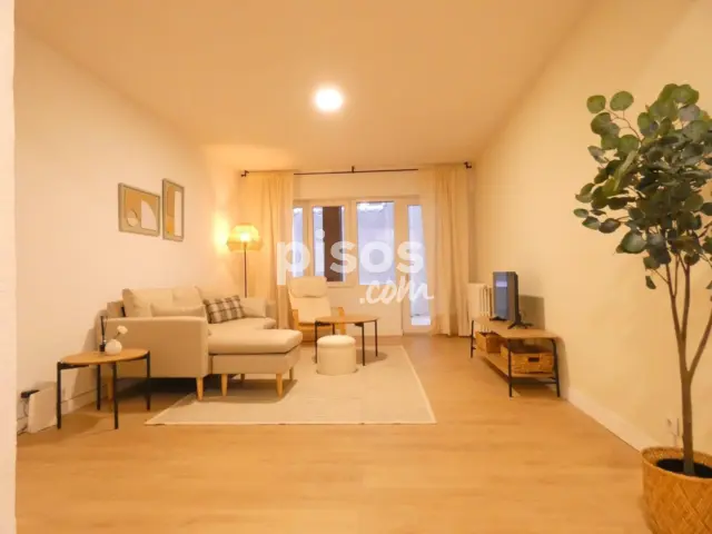 Habitación en alquiler en Calle de Eduardo Marquina, 14, Centro (Ávila Capital) de 375 €<span>/mes</span>