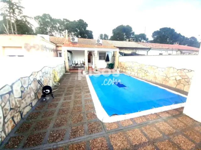 Casa adosada en venta en Paseo de los Melancólicos, 41, Escatrón de 98.500 €
