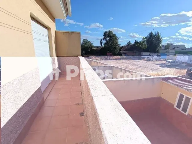 Casa adosada en venta en Castilla La Mancha